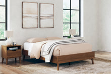 Load image into Gallery viewer, Fordmont Queen Platform Bed

