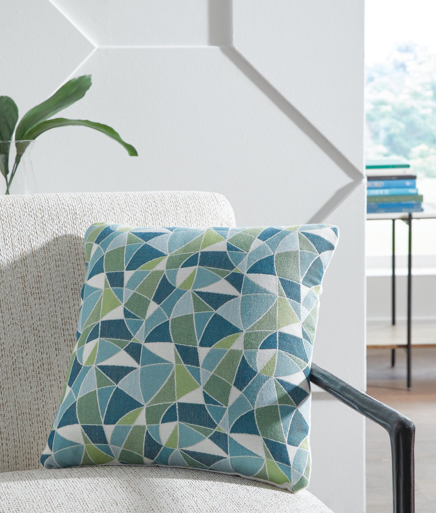 Seanow Next-Gen Nuvella I/O Pillow