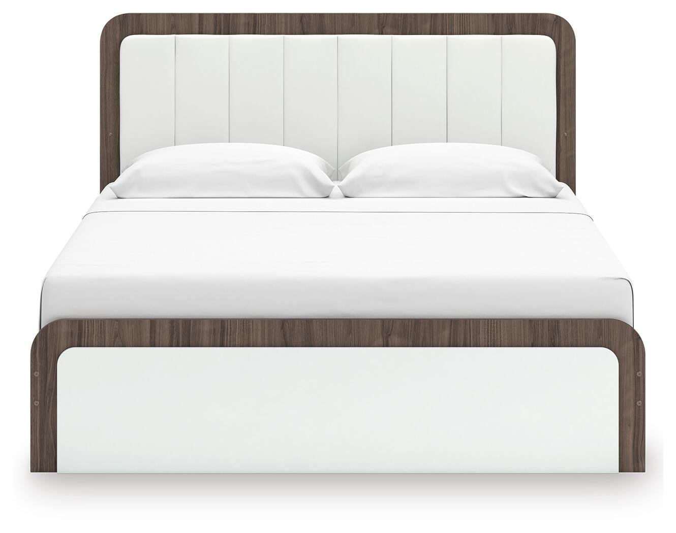 Kendanport King Upholstered Bed