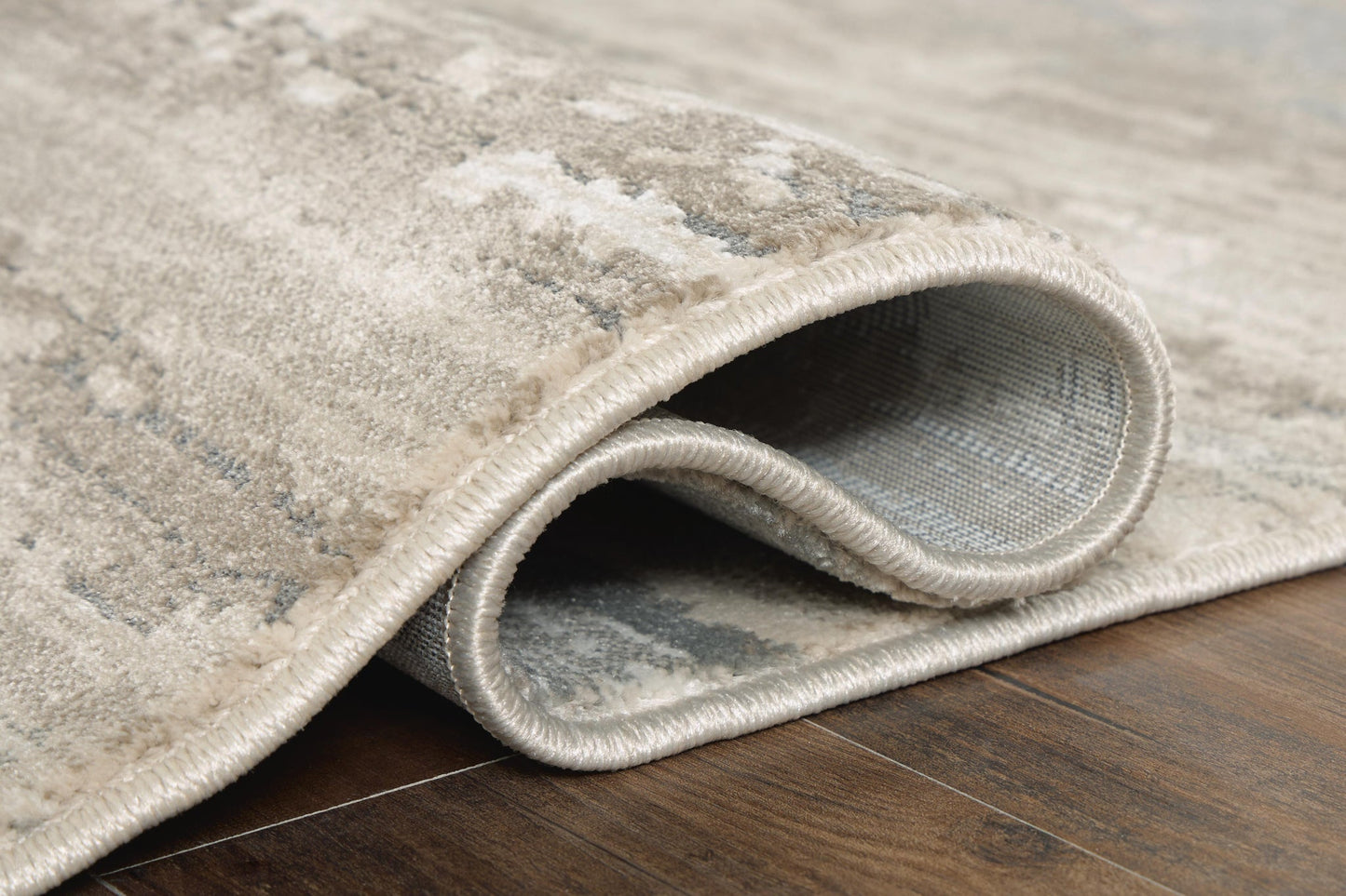 Loomville Large Rug