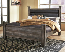 Load image into Gallery viewer, Wynnlow King Poster Bed with Mirrored Dresser, Chest and 2 Nightstands
